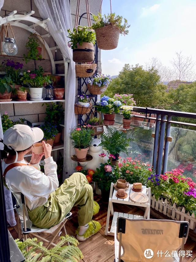 浙江一太太，为了养花种菜，把10000多元的阳台拆了，网友：值了