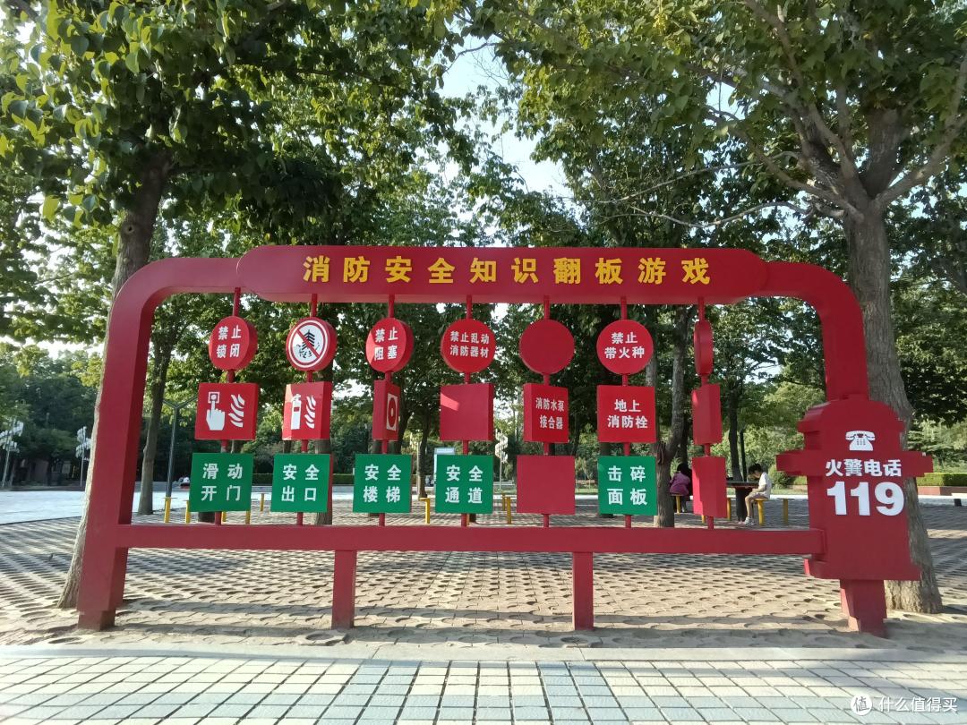 多亲AI精灵 有颜有料精悍小巧，让良好的自律习惯陪伴孩子一生