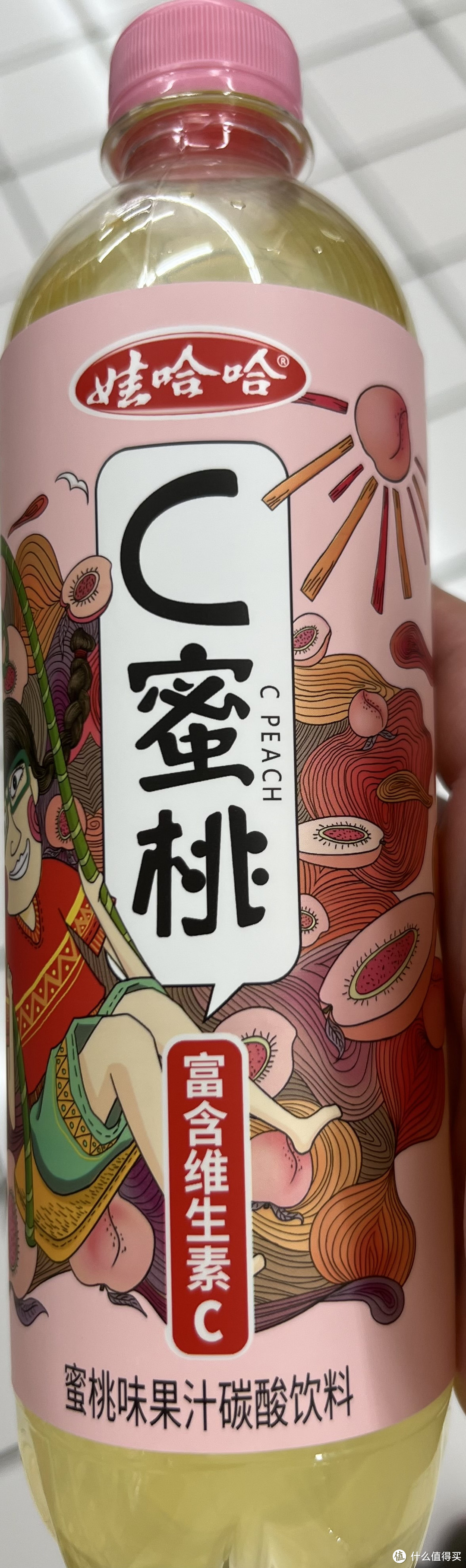 娃哈哈蜜桃味果汁碳酸饮料，一饮即爽，让你回味无穷！