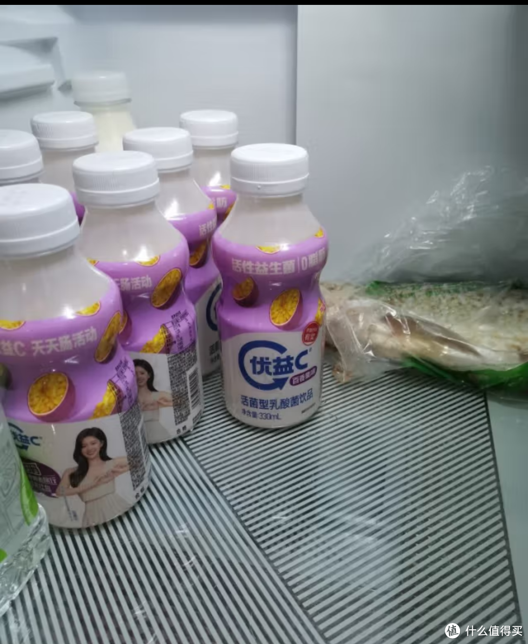 这个夏天我只喝蒙牛的，优益C活菌乳酸菌冷藏饮料