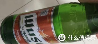 清凉夏日就喝乌苏啤酒