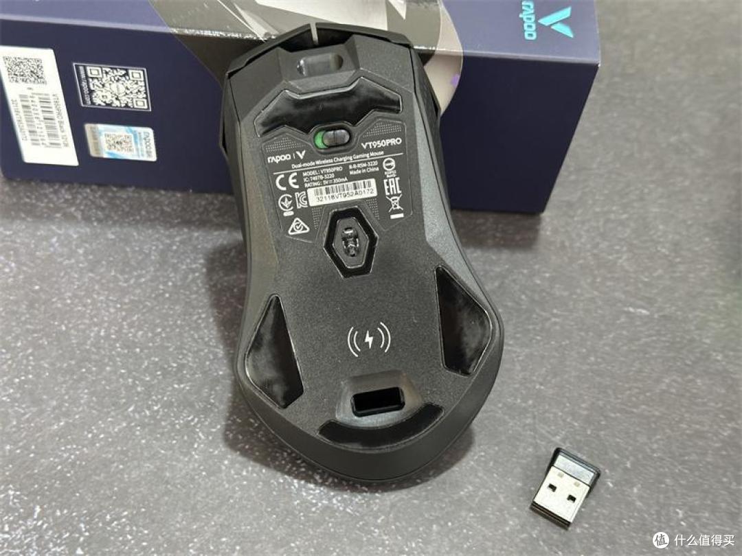 雷柏VT950Pro-支持4K回报率的屏显动力极致游戏鼠标