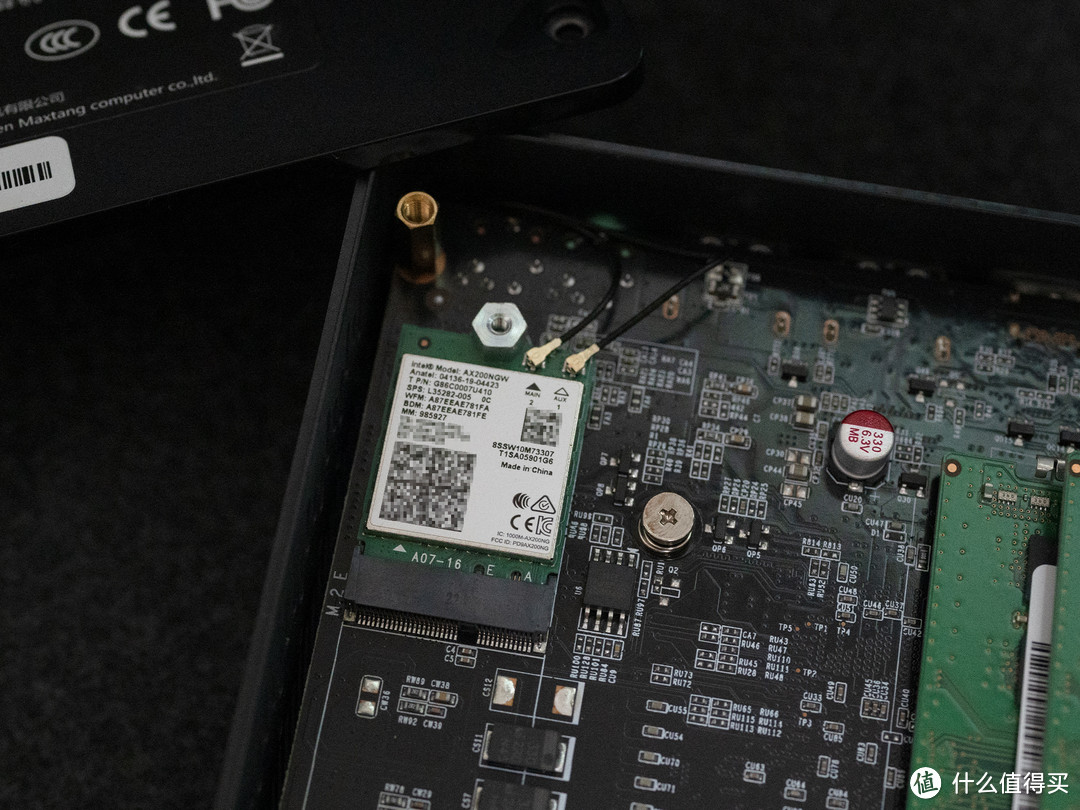 给AMD 5800H迷你主机来个小升级吧，硬盘更换1TB，无线网卡替换AX200