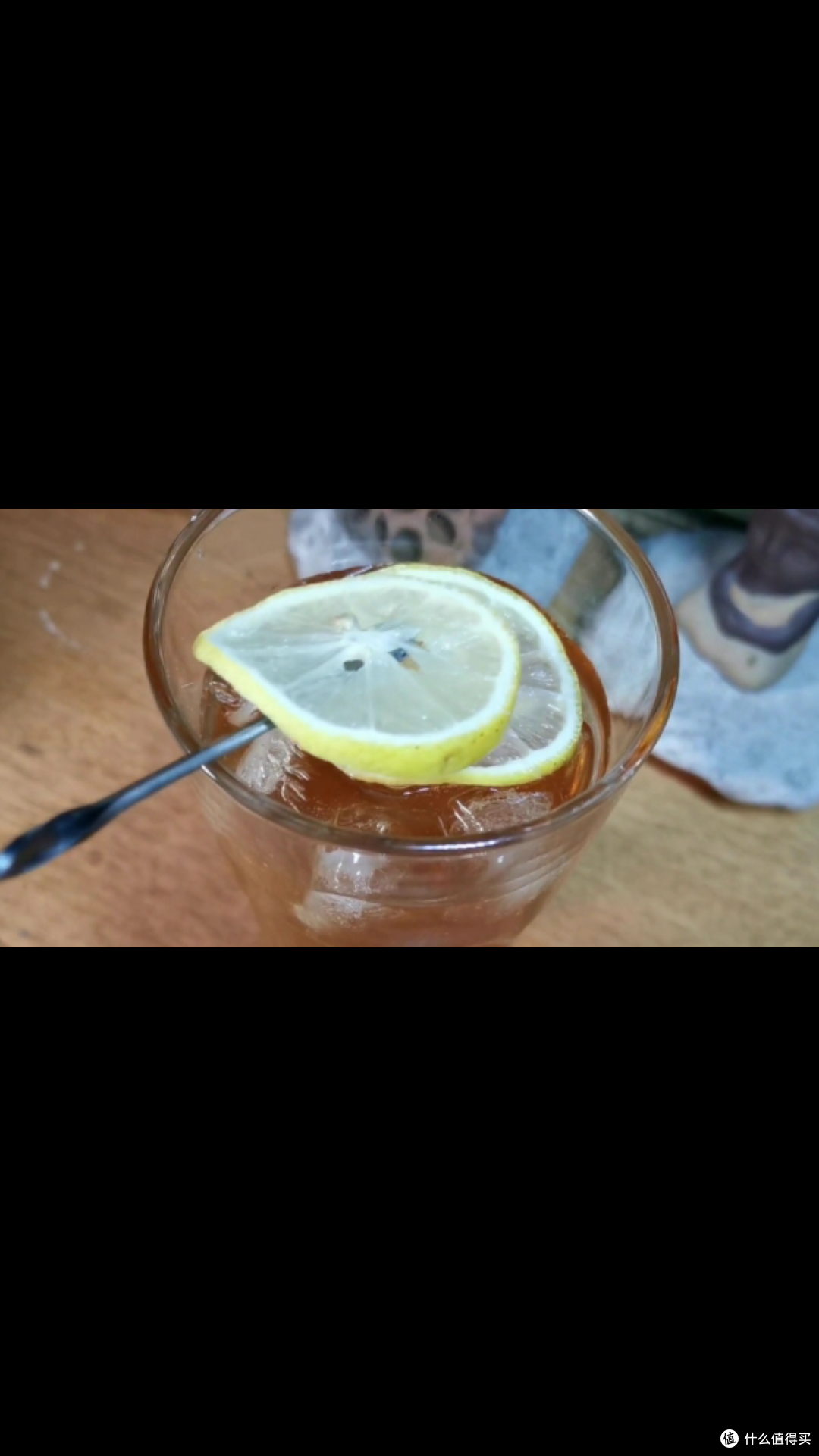 清凉夏日，无糖可乐搭配柠檬，让你的口腔感受冰爽的快乐！
