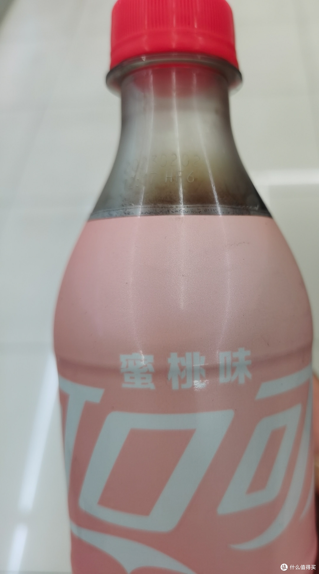 可口可乐蜜桃味,带给你一口果香的畅快体验