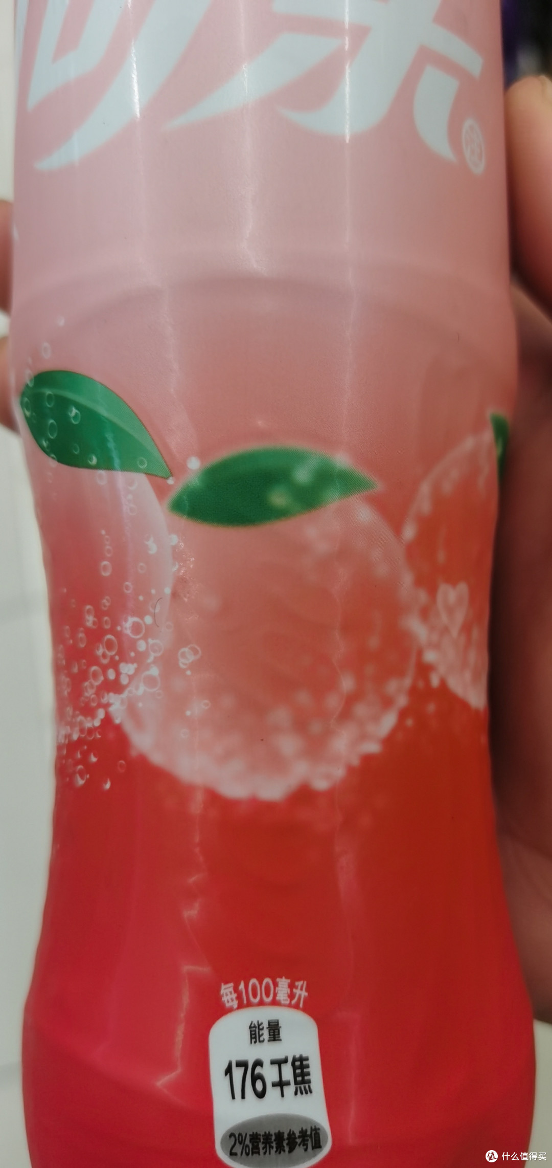 可口可乐蜜桃味,带给你一口果香的畅快体验