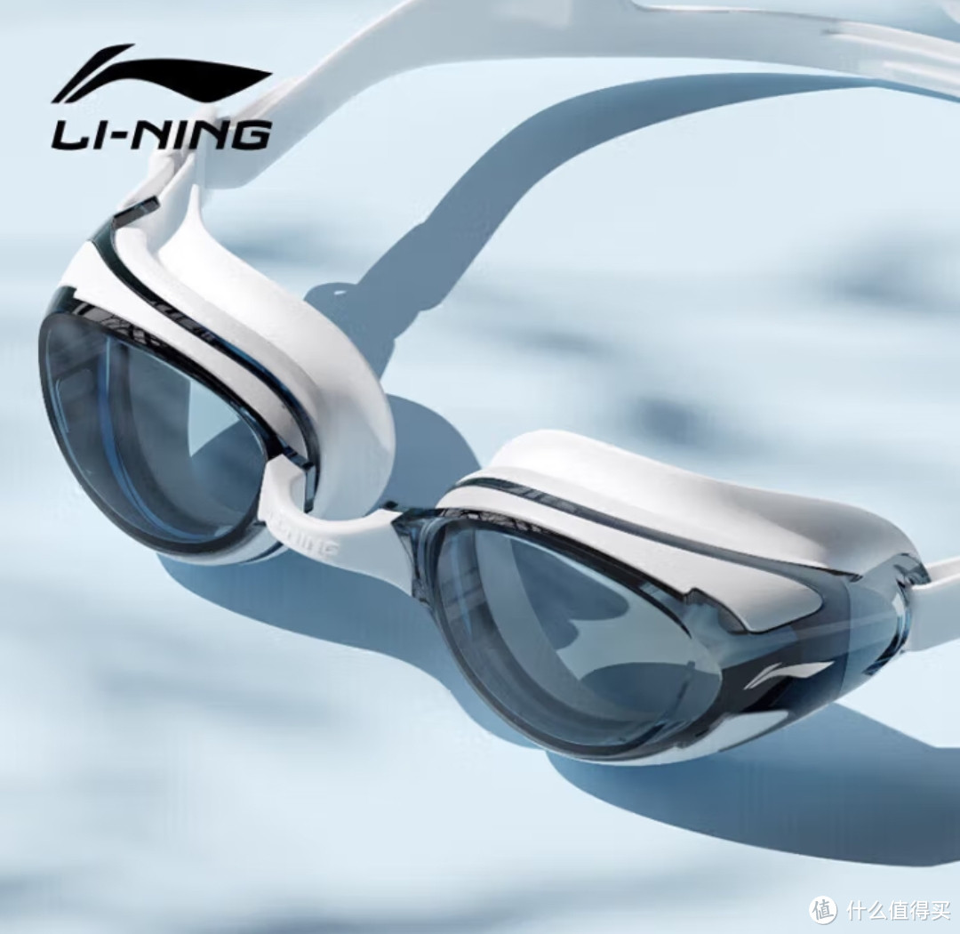 夏天正是游泳好季节，挑选一款合适自己的游泳眼镜吧