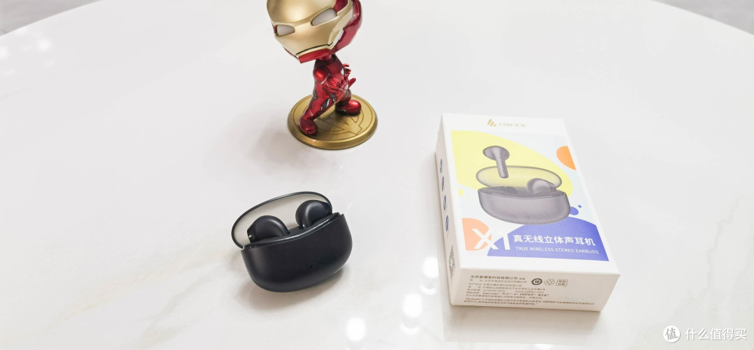 老牌耳机厂商掀桌子了，漫步者声迈X1搅局百元价位蓝牙耳机