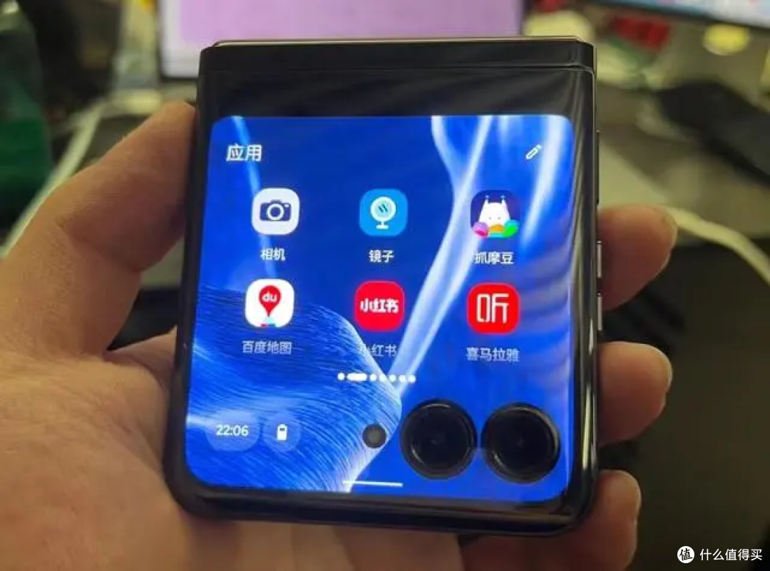 折叠屏手机应该怎么选？