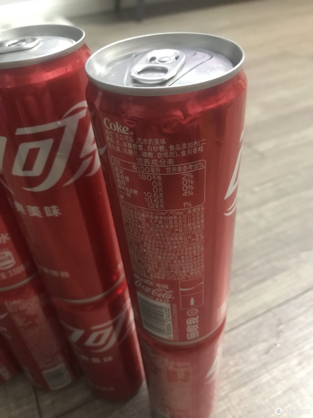 这个夏天，怎么能没有可口可乐，细长罐装更轻盈