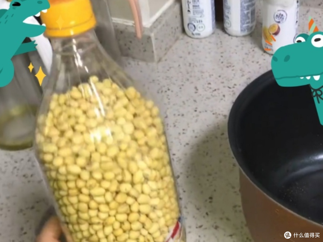 炫完可口可乐,瓶子也不要丢哦。