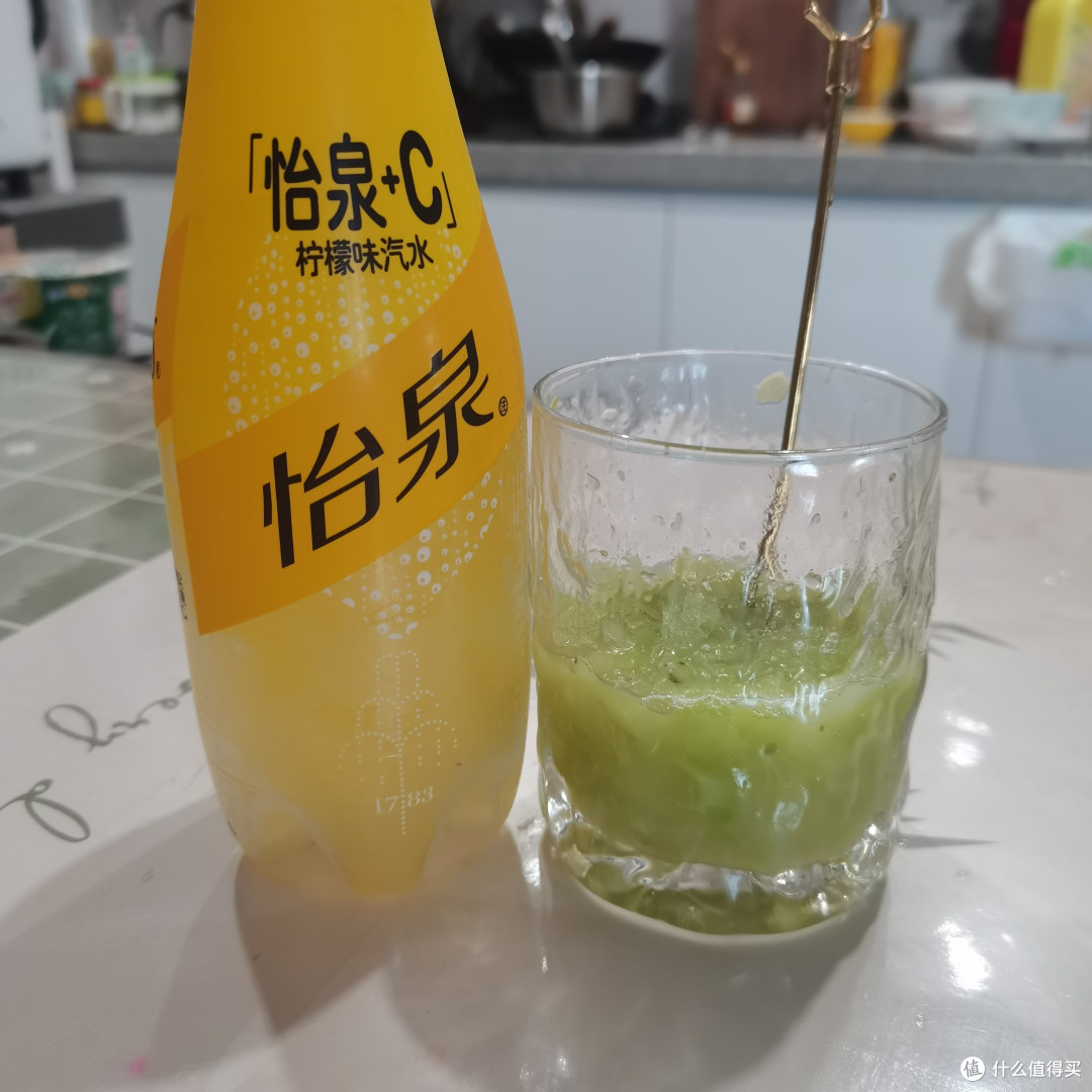 九岁小魔女亲手调制,青提饮料竟然比外面的还好喝!