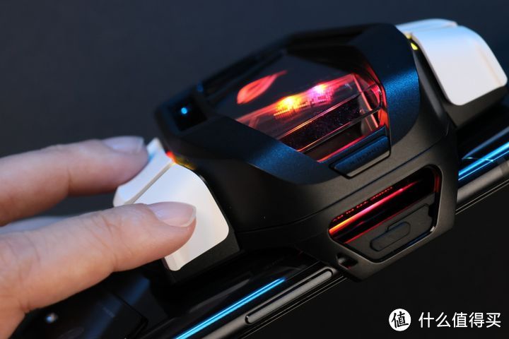 最强旗舰ROG Phone 6降临,集酷炫、强悍硬实力于一身的电竞娱乐手机