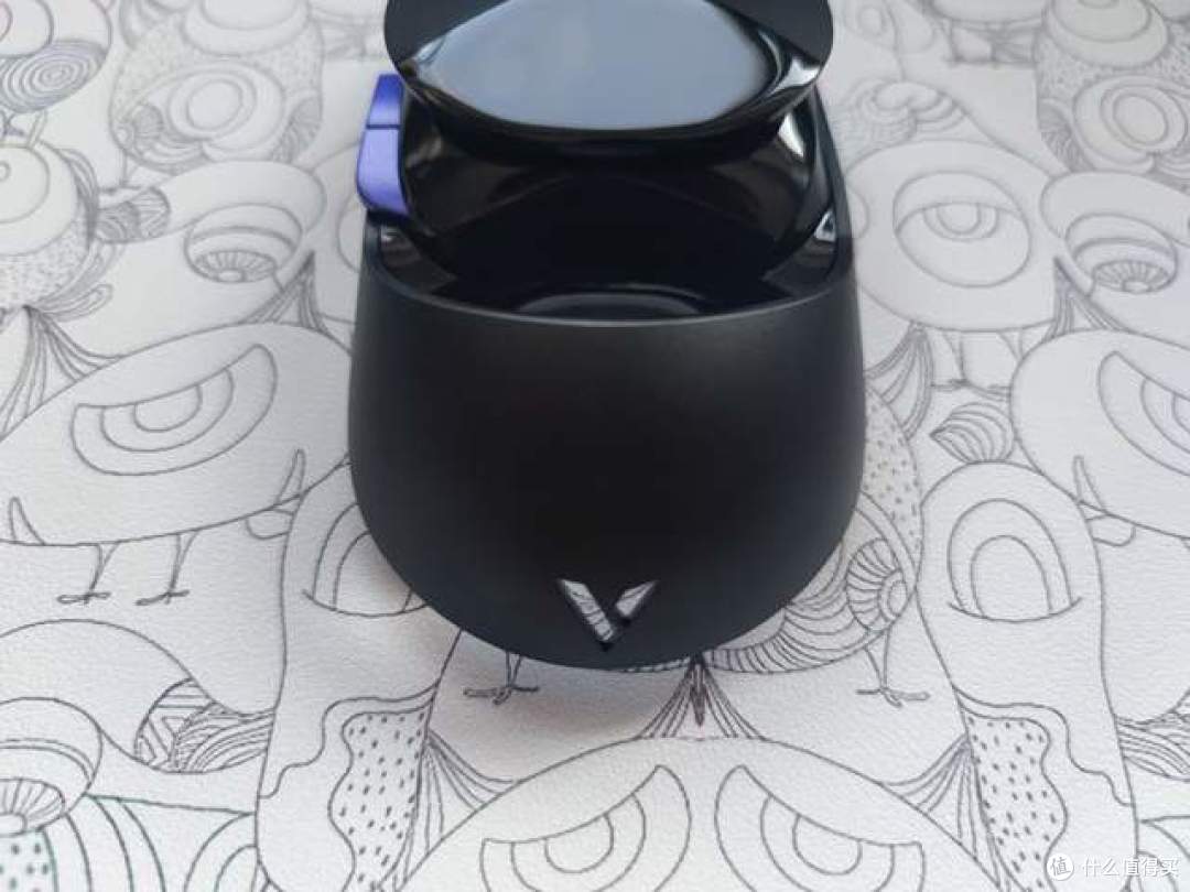 兼顾颜值与实力,雷柏VT960Pro 4K无线鼠标套装