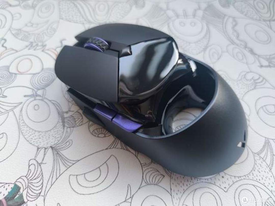 兼顾颜值与实力,雷柏VT960Pro 4K无线鼠标套装