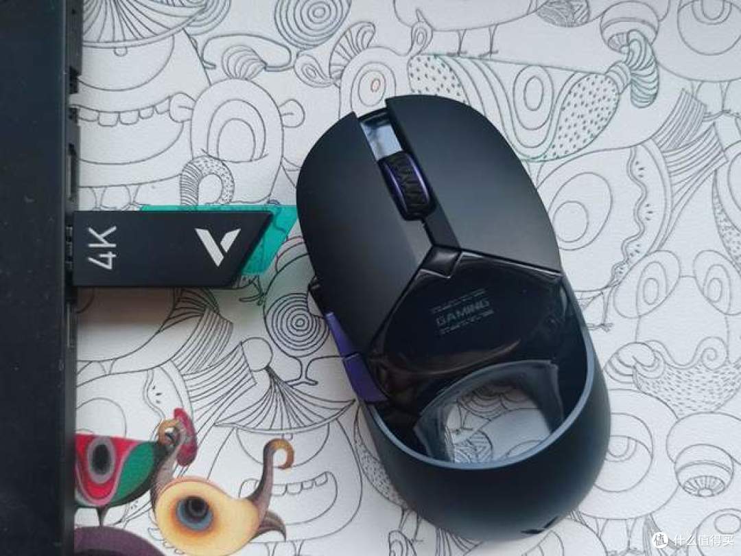 兼顾颜值与实力,雷柏VT960Pro 4K无线鼠标套装