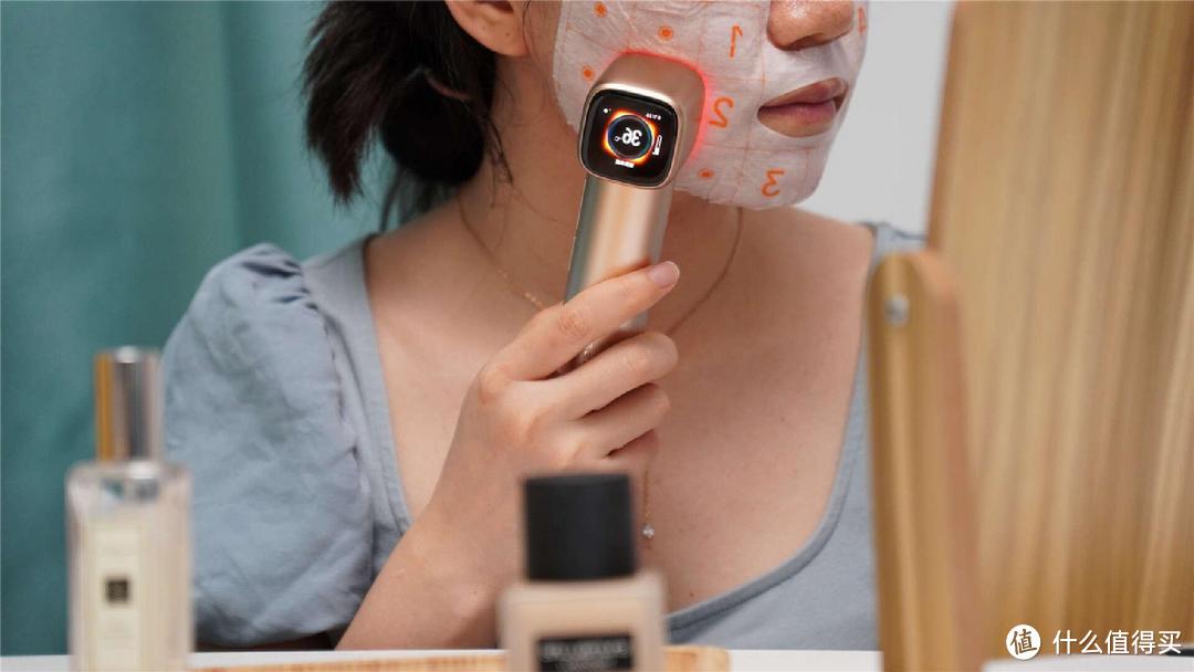十九岁胶原锤射频美容仪实测：紧致淡纹+美肤，护肤路上女性之友