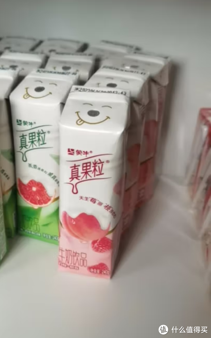 这个炎夏就要喝，蒙牛 真果粒 白桃树莓味 牛奶饮料