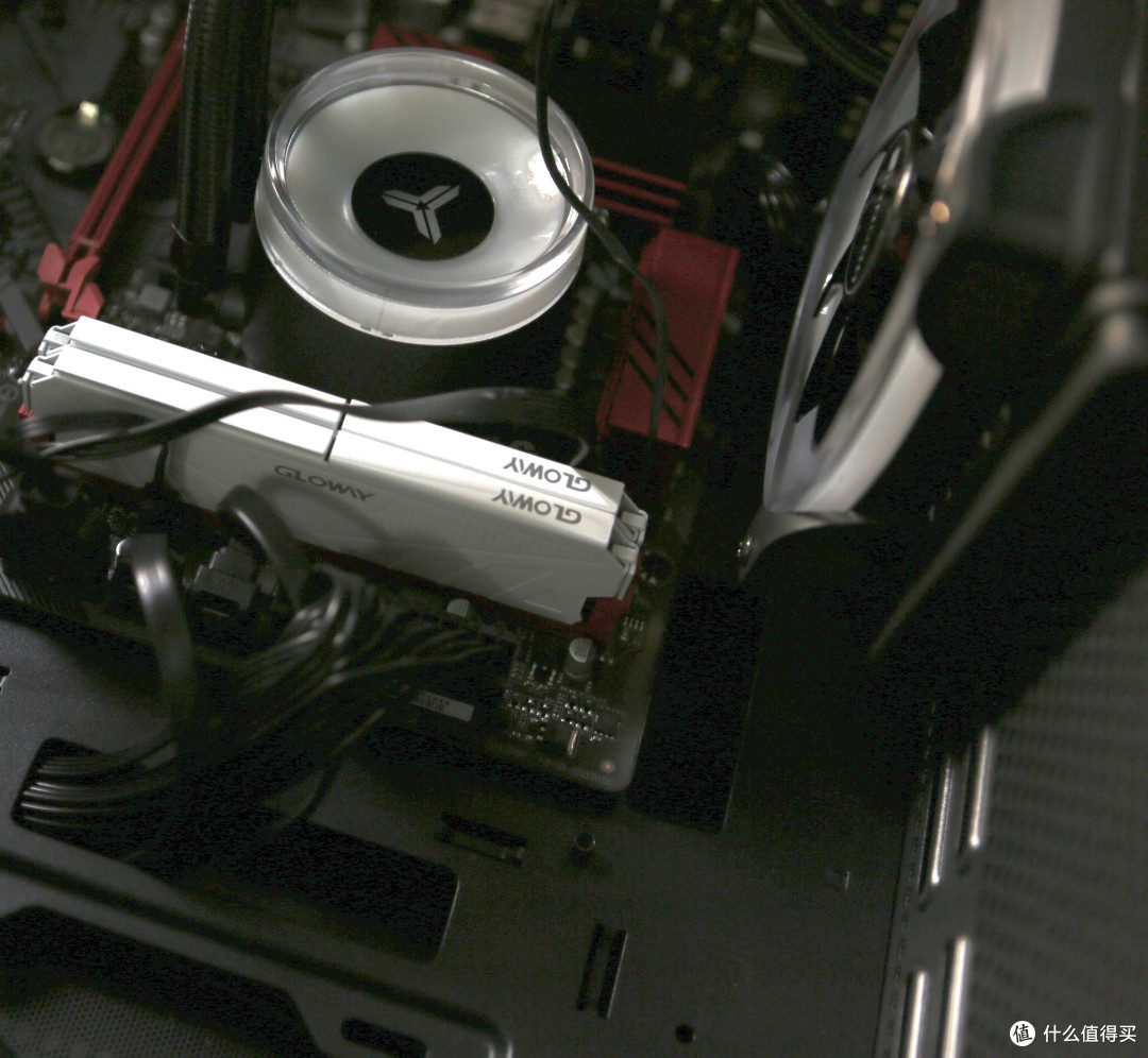 高端DDR4白菜价,光威GLOWAY真能造