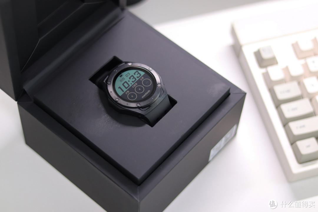 第一次买运动手表，铭普Xe1户外运动手表体验：功能体验不输华为手表，续航长达50天