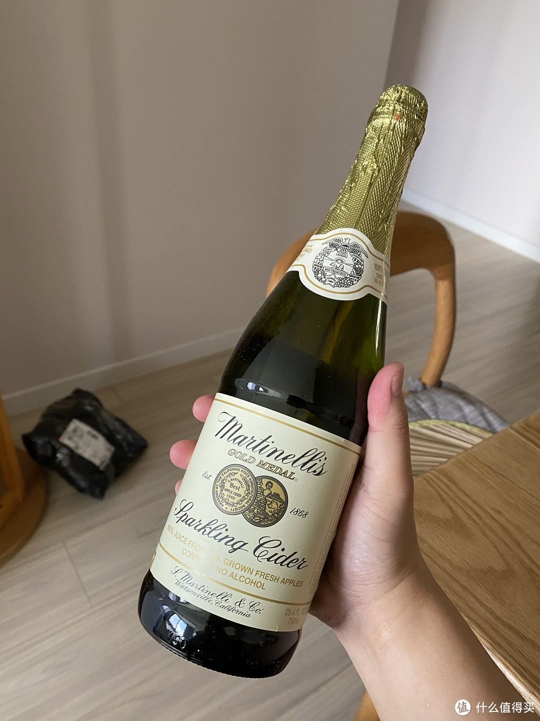 一杯白葡萄酒,畅享健康生活!
