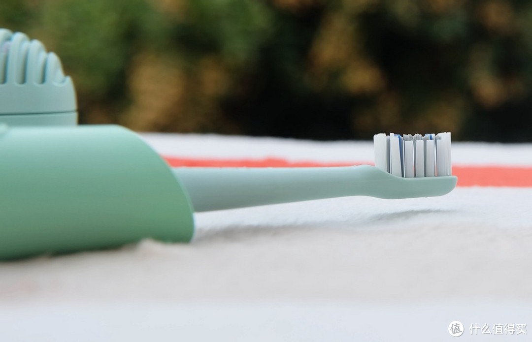 合适的牙刷才是最好的 舒摩斯欧拉声波电动牙刷让每天好心情从刷牙开始