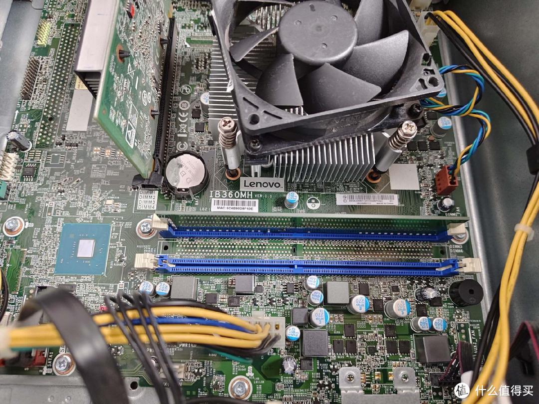 金百达DDR4 3200银爵系列内存条安装使用体验：哪怕小白也能装机！