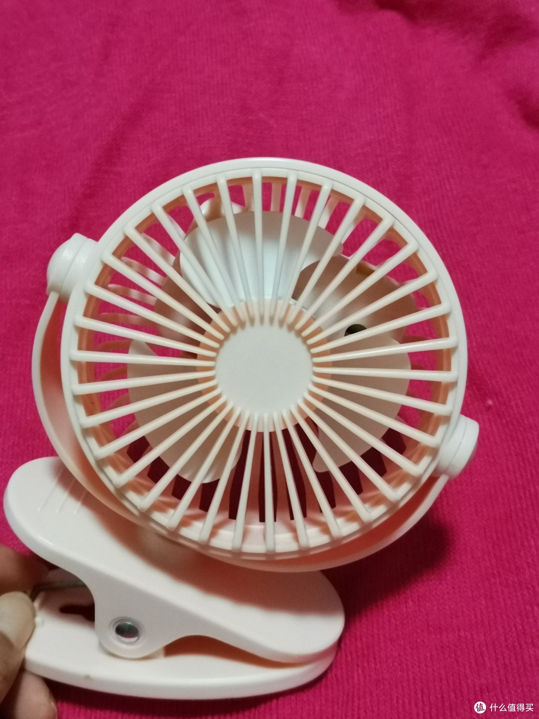小巧可爱的电风扇,夏天必备的物品