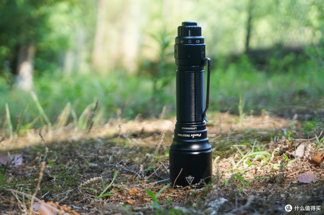 应急照明,这款双模式Fenix TK22 TAC手电你觉得怎么样?