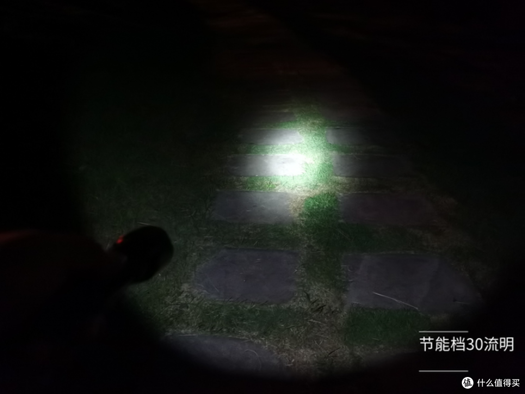应急照明,这款双模式Fenix TK22 TAC手电你觉得怎么样?