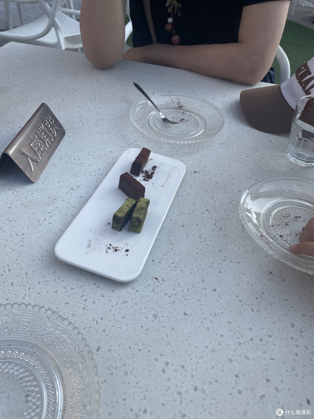 门口的生巧吃了，不是适合夏天的甜品，有些腻