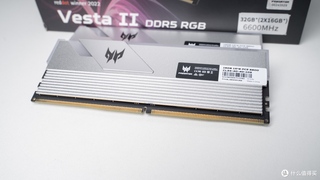 渣U稳定7800MHz烤机!宏碁掠夺者Vesta II RGB DDR5 6600 16GB*2内存超频体验