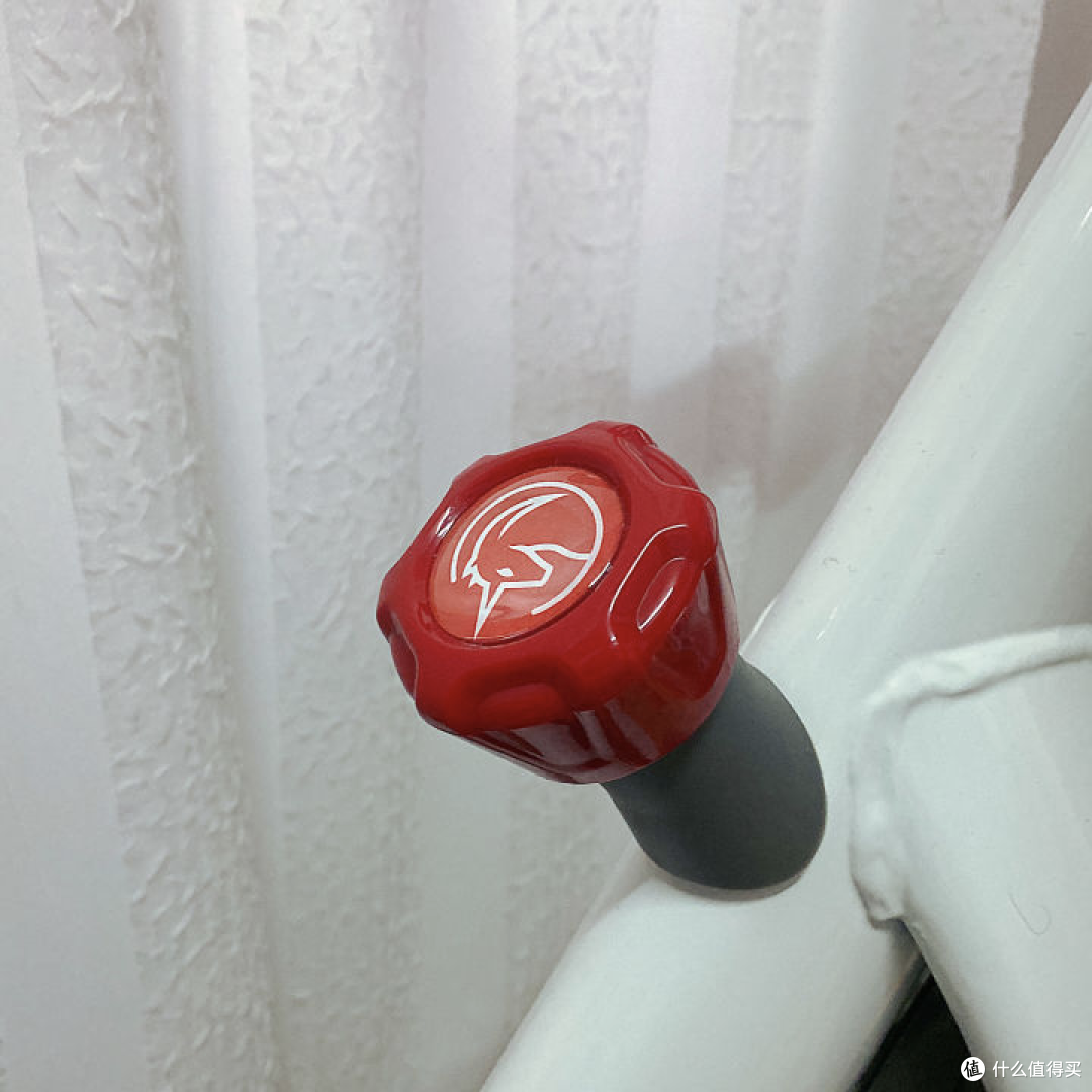 瘦身达人的秘密武器！动感单车带你轻松燃脂