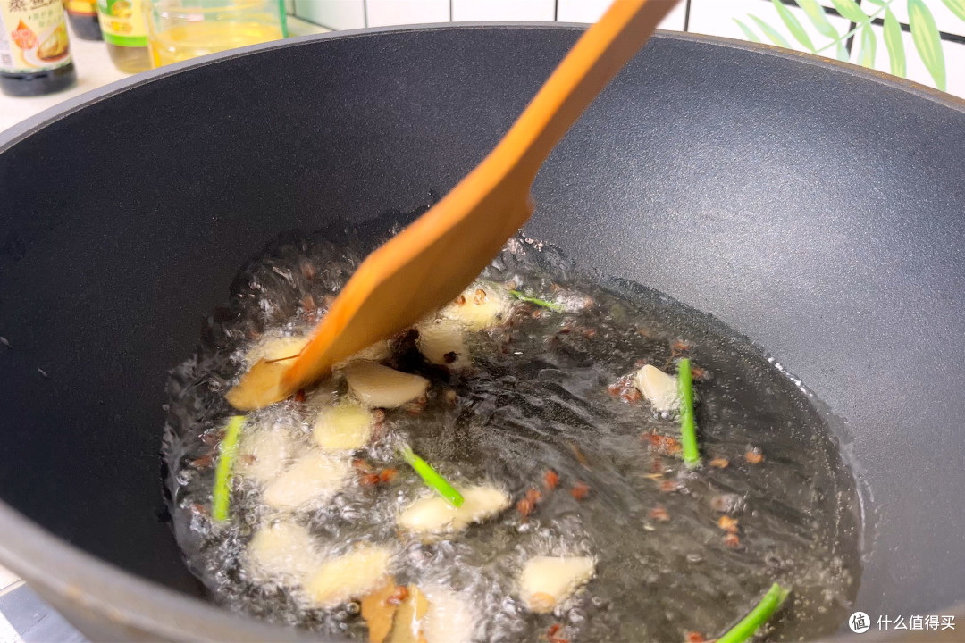 用罐头瓶快速腌酸豆角，2天腌好不用等，香辣酸爽，拌饭吃绝了