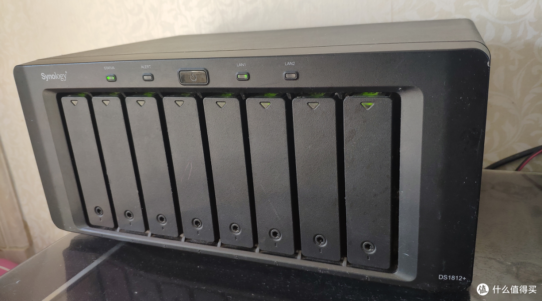 早年购入的群晖1812+