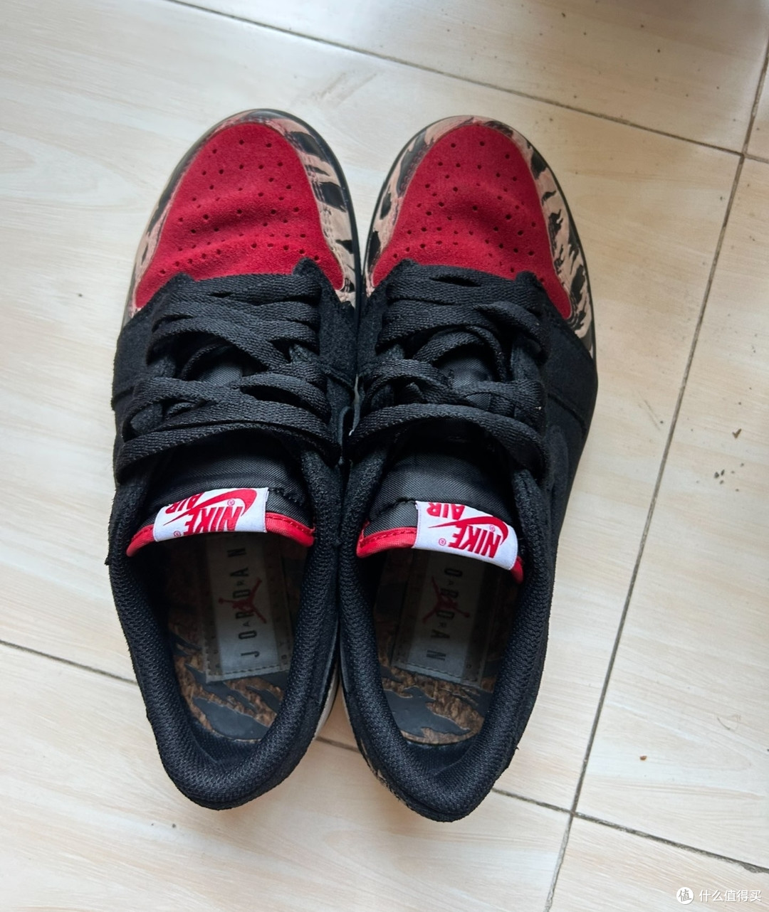 一款类似精神小伙豆豆鞋的Nike
