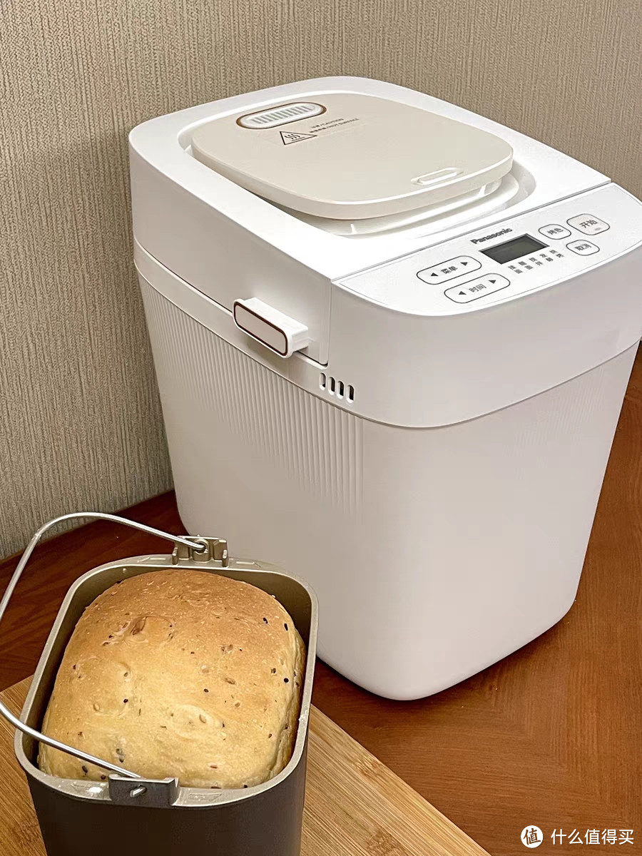 松下面包机：轻松烘焙，美味生活