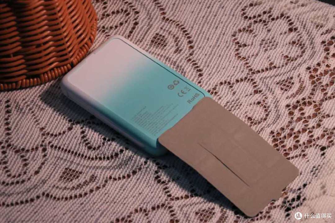 超强快充,sanag塞那K60无线磁吸充电宝Magsafe,解锁充电新姿势!