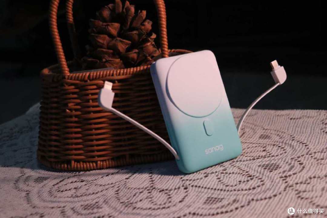 超强快充,sanag塞那K60无线磁吸充电宝Magsafe,解锁充电新姿势!