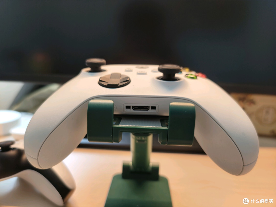 PS5手柄与Xbox手柄：功能对比与评测