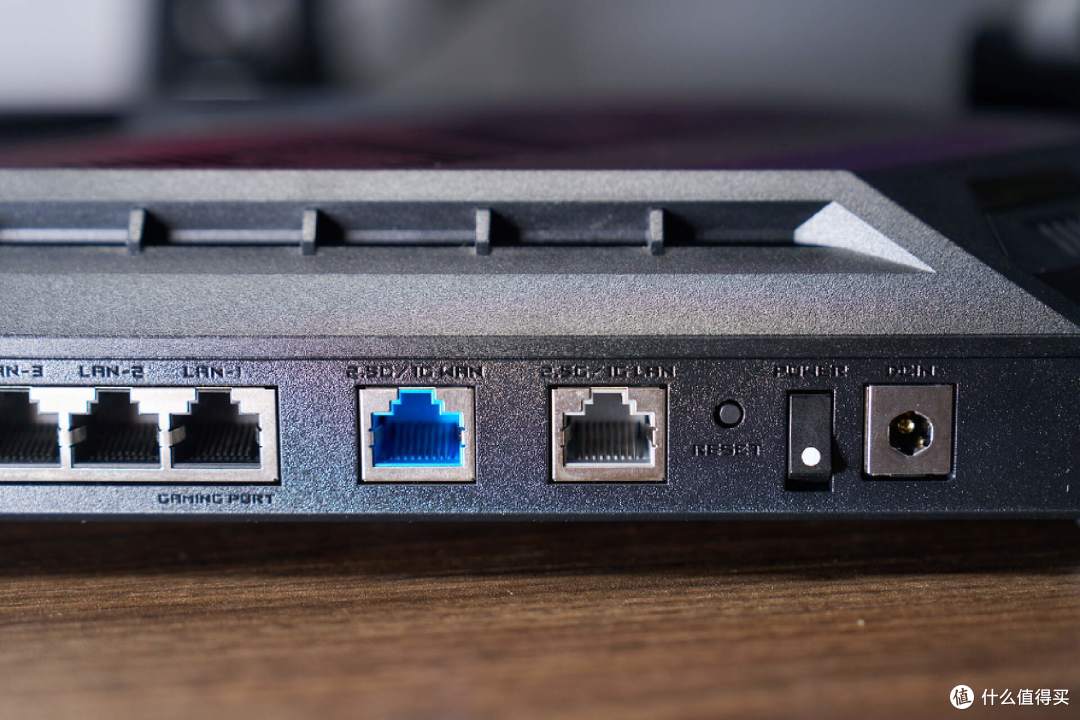 符合超千兆内网需求的2.5g路由器,rog gt-ax6000开箱