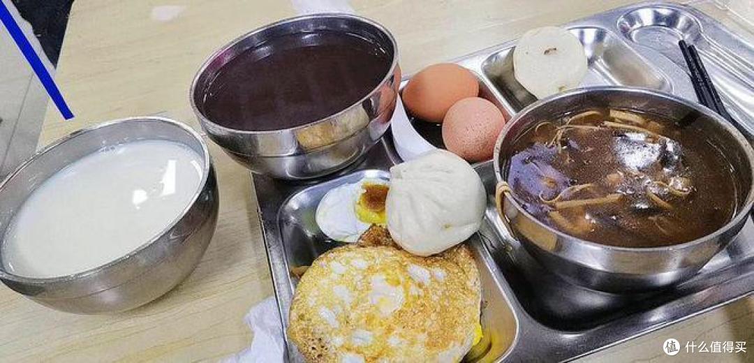 伏天食堂早餐,7天不相同,开胃解暑又好吃,免费吃就是不一样