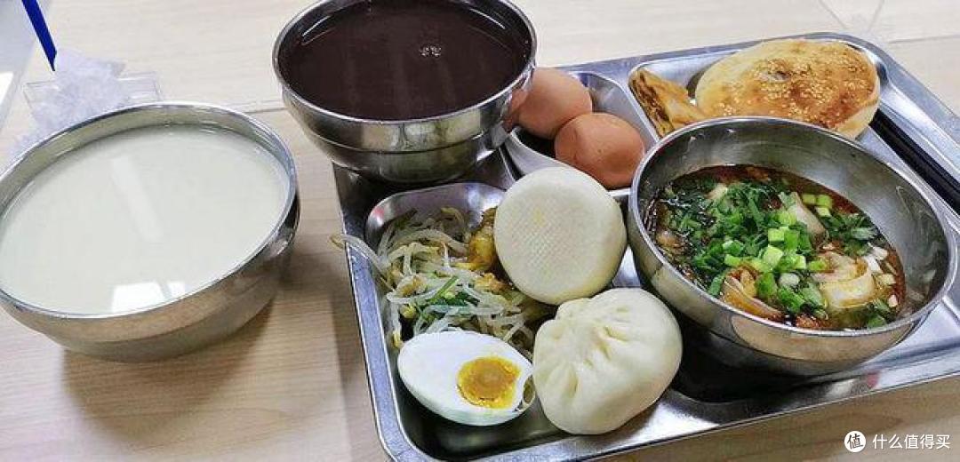 伏天食堂早餐,7天不相同,开胃解暑又好吃,免费吃就是不一样