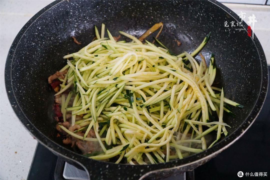 立秋过后,一日三餐最该吃的2瓜3果,饮食顺应时节,为入秋打基础