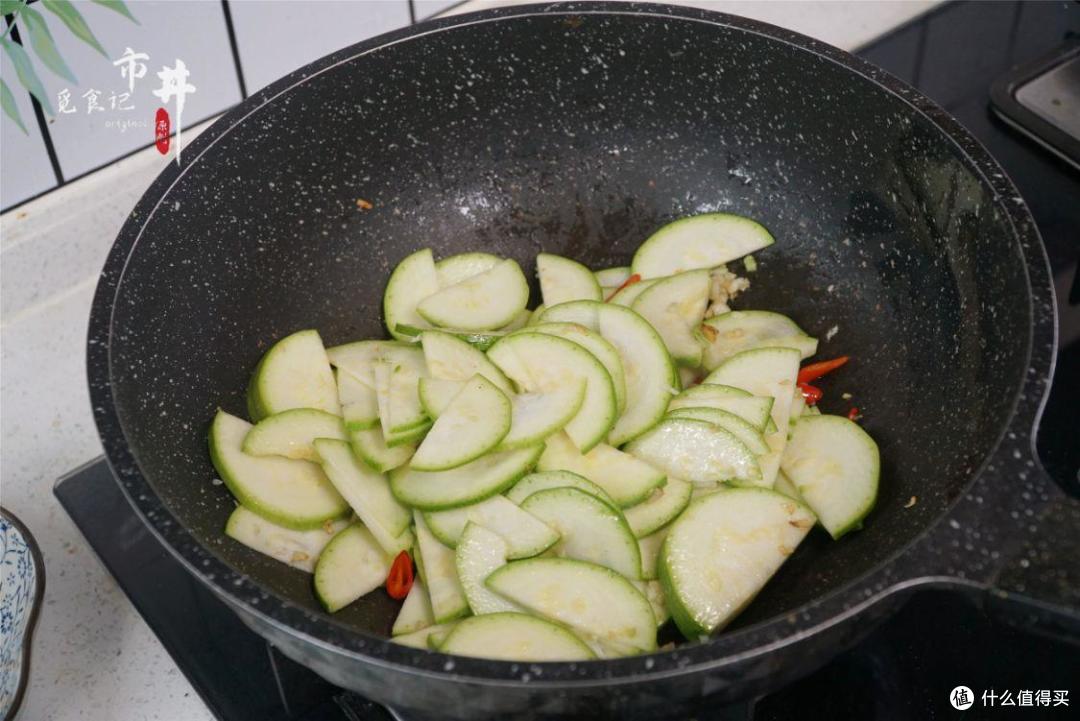 立秋过后,一日三餐最该吃的2瓜3果,饮食顺应时节,为入秋打基础