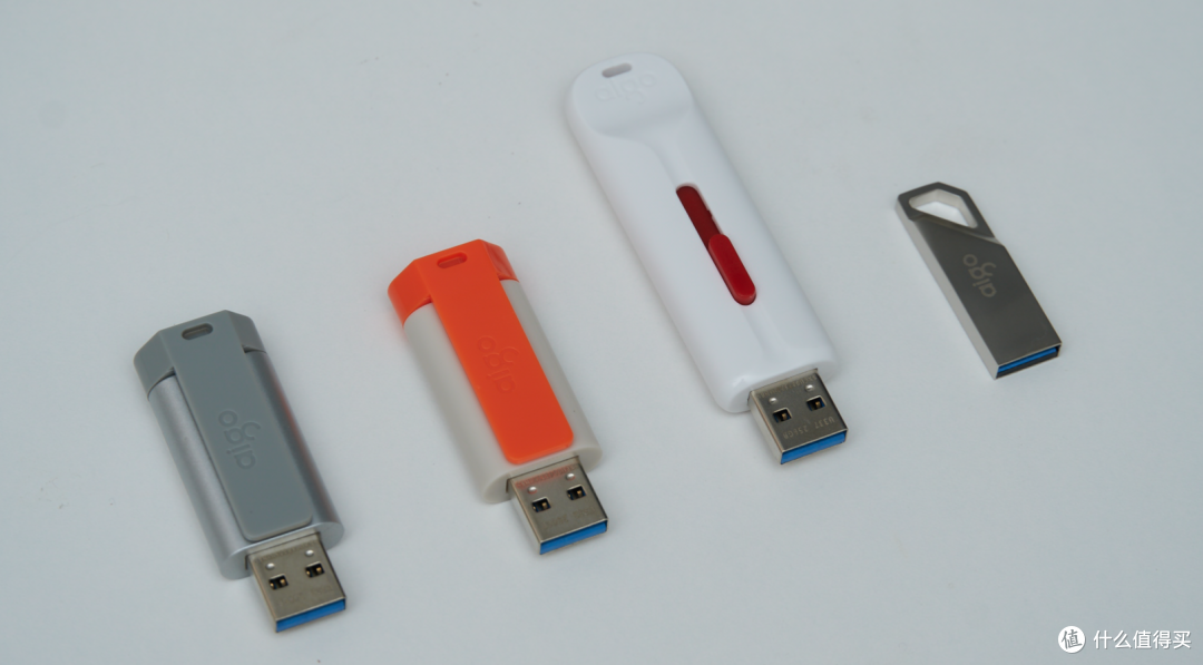 220MB超高读取速度，超高性价比 三款aigo U盘方案探讨与硬核测试