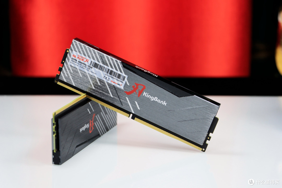 让内存回归纯粹！金百达黑刃 DDR5 6800 16G*2