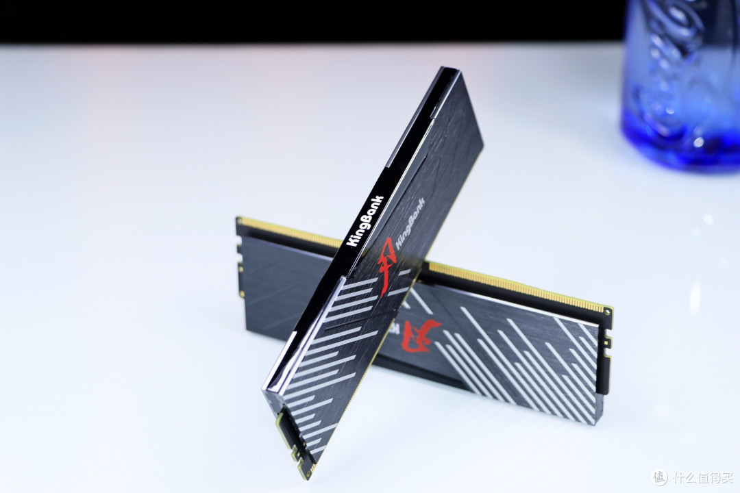 让内存回归纯粹！金百达黑刃 DDR5 6800 16G*2
