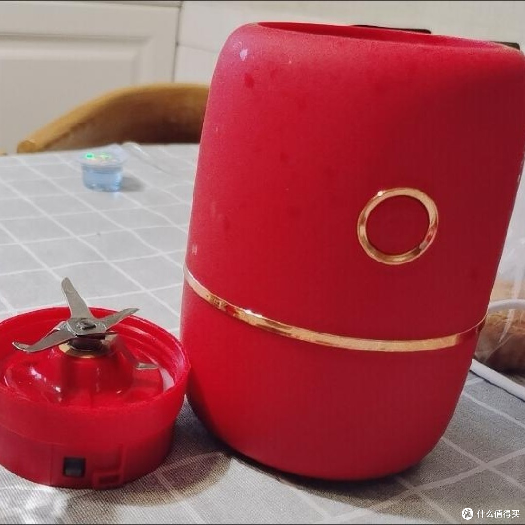 《多功能辅食机》:奶爸必备的离家出走神器!