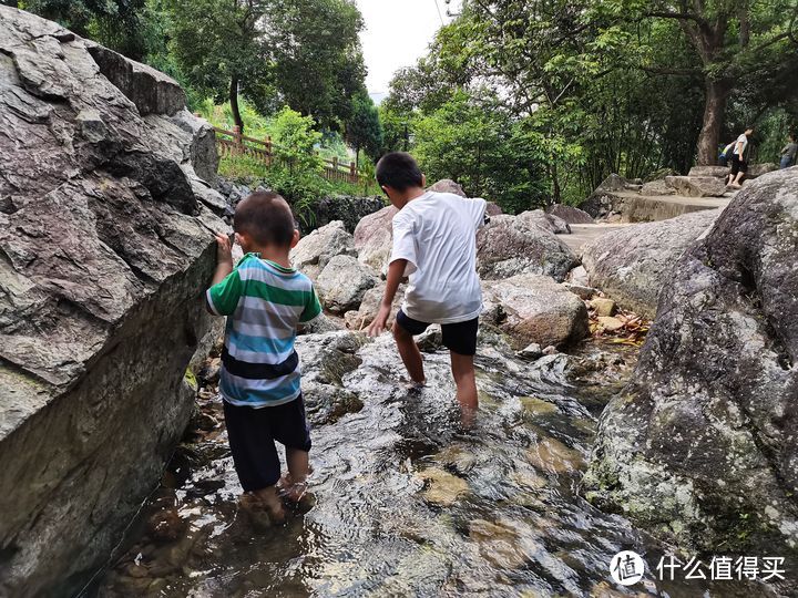 在我的城市，有哪些儿时过夏天的「保留项目」，如今自己的孩子也很喜欢？